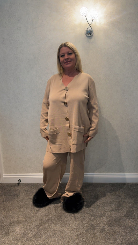 Jackie Plus Size Gold Button Set